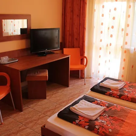 Tara * Veľký Meder